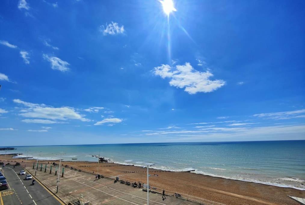 Stunning Seafront Flat,St Leonardsアパートメント エクステリア 写真