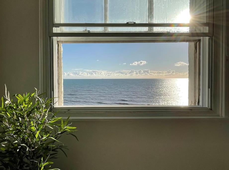 Stunning Seafront Flat,St Leonardsアパートメント エクステリア 写真